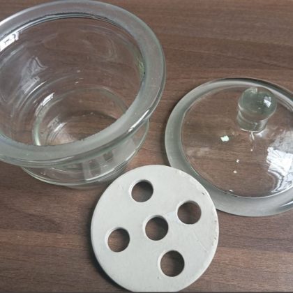 4-inch desiccator
